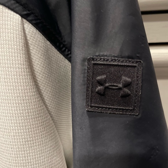 Men’s Undeerarmour Swacket Jacket Size Medium - Picture 3 of 8